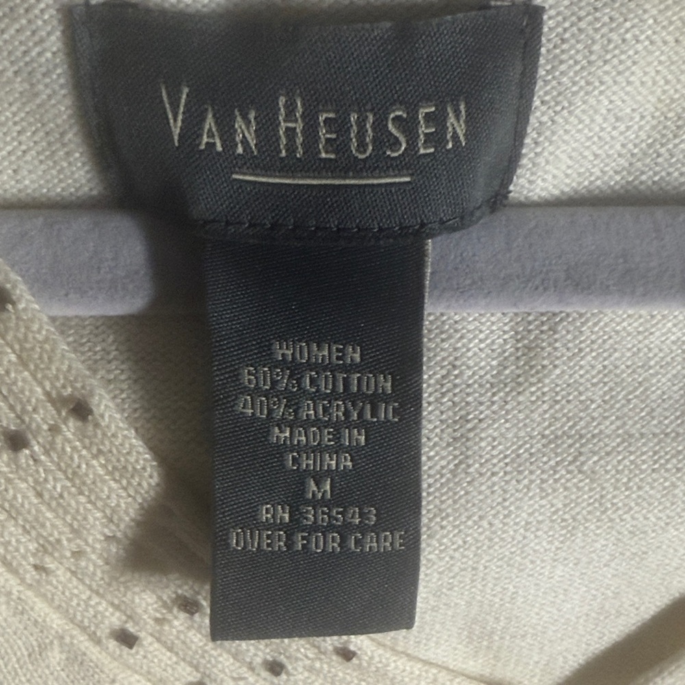 Medium - Van Heusen  Cream V-Neck Sweater - Picture 2 of 6